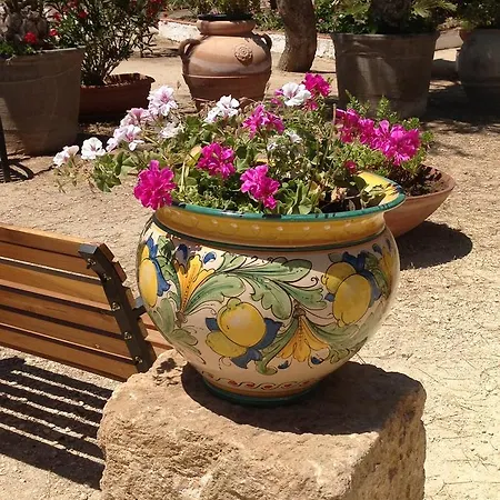 Makauda Aparthotel 2*