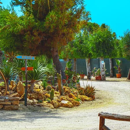 Makauda Aparthotel 2*